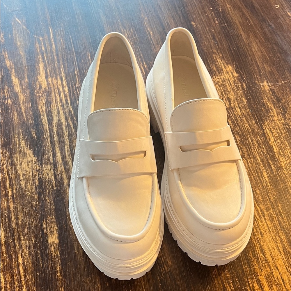 LAST CHANCE!Women's Cream Platform Penny Loafers - Comfortable Slip-On Flats